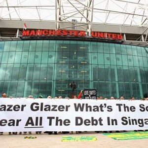 Malcolm Glazer: Dipuja di Amerika, Dihujat di Manchester