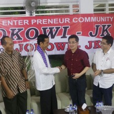 Jokowi Terima Dukungan Profesional dan Entrepreneur Muda