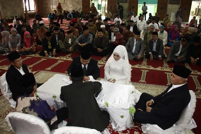 Melihat Suasana Pernikahan KH Maruf Amin yang Mendekatkan 2 Cawapres