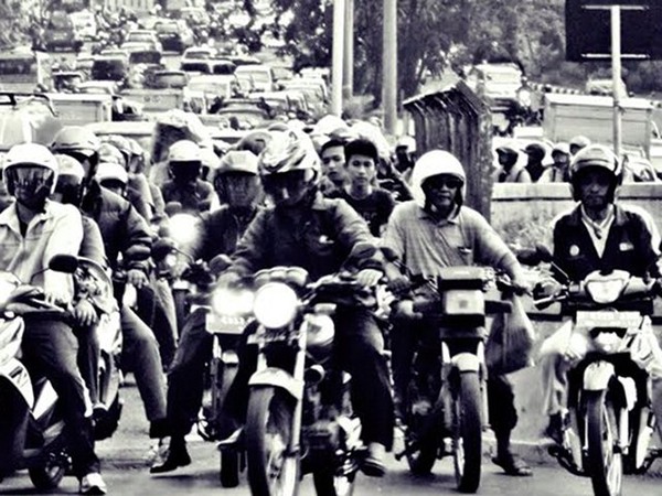 Ya, Ketangkap Kamera Tidak Pakai Helm