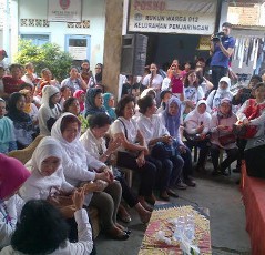 Blusukan ke Penjaringan, Istri JK: Kita akan Lanjutkan Program Jokowi