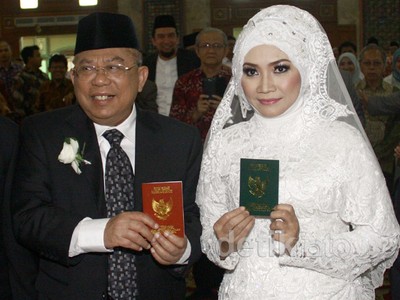 KH Maruf Amin Menikahi Wury Estu