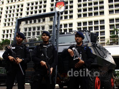 Gedung KPU Dijaga Ketat