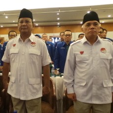 Teriakan Ciee Warnai Presentasi Hatta Rajasa saat Menyapa Sapa Ibas