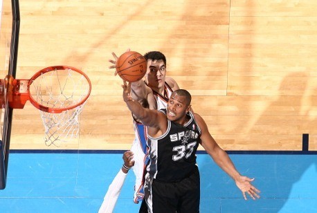 Kalahkan Thunder Lewat OT, Spurs Tantang Heat di Final