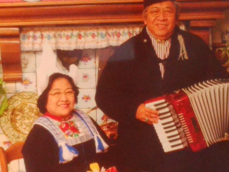 Foto Megawati dan almarhum Taufik Kiemas berkostum Belanda (Nurul/detikTravel) Foto Megawati dan almarhum Taufik Kiemas berkostum Belanda (Nurul/detikTravel)