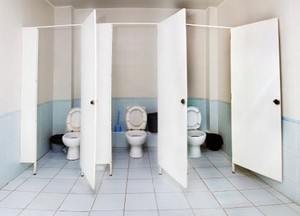 Bisakah Penyakit Kelamin Menular Lewat Toilet Umum?