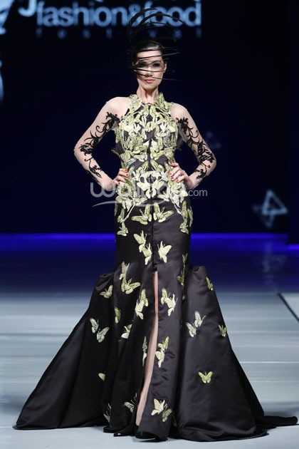 Albert Yanuar Supreme Style. Jakarta Fashion & Food Festival 2014 at Grand Ballroom Harris Hotel. Kelapa Gading. Jakarta. [Foto: Mohammad Abduh/Wolipop]