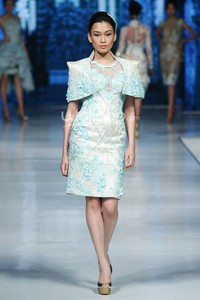 Imelda Kartini Supreme Style. Jakarta Fashion & Food Festival 2014 at Grand Ballroom Harris Hotel. Kelapa Gading. Jakarta. [Foto: Mohammad Abduh/Wolipop]