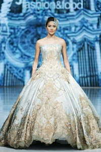 Imelda Kartini Supreme Style. Jakarta Fashion & Food Festival 2014 at Grand Ballroom Harris Hotel. Kelapa Gading. Jakarta. [Foto: Mohammad Abduh/Wolipop]