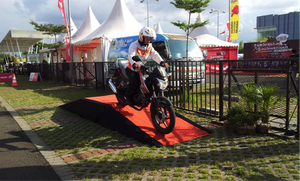Kenyamanan New Honda MegaPro FI Goda Pengunjung Ekspedisi Nusantara Roadshow