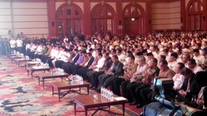 Deklarasi Kampanye Damai, Prabowo dan Jokowi Duduk Sebelahan