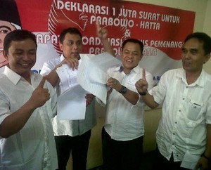 Simpatisan Prabowo-Hatta di Bandung Jaring Dukungan Satu Juta Surat