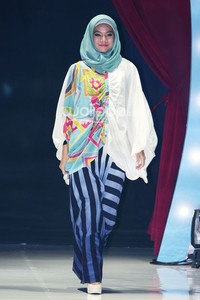 Dian Pelangi Trunk Show 2014 Sisterhood & Hijabella Day at Senayan City. Jakarta. [Foto: Mohammad Abduh/Wolipop]