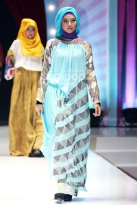 Dian Pelangi Trunk Show 2014 Sisterhood & Hijabella Day at Senayan City. Jakarta. [Foto: Mohammad Abduh/Wolipop]