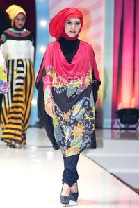 Dian Pelangi Trunk Show 2014 Sisterhood & Hijabella Day at Senayan City. Jakarta. [Foto: Mohammad Abduh/Wolipop]