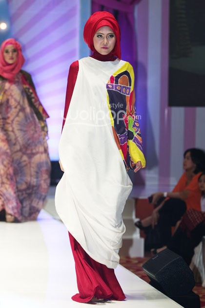 Dian Pelangi Trunk Show 2014 Sisterhood & Hijabella Day at Senayan City. Jakarta. [Foto: Mohammad Abduh/Wolipop]