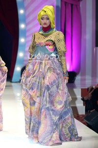 Dian Pelangi Trunk Show 2014 Sisterhood & Hijabella Day at Senayan City. Jakarta. [Foto: Mohammad Abduh/Wolipop]