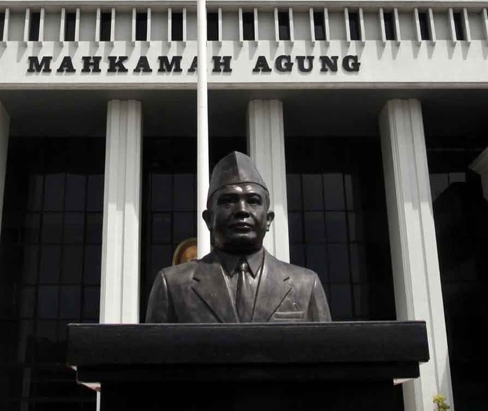 Apa Alasan MA Bebaskan Koruptor HGB Hotel Hilton Rp 1,9 Triliun?