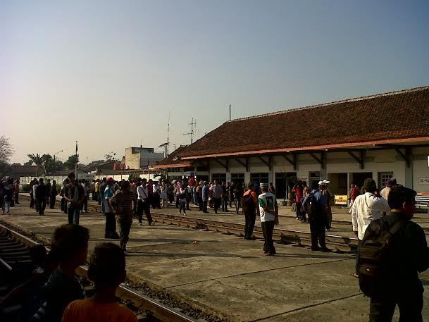 Harapan Tinggi Penumpang Akan Commuter Line yang Nyaman, Mungkinkah?