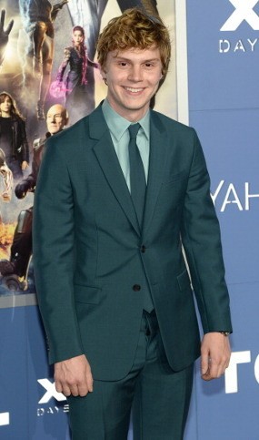 Wow! Evan Peters Hampir Memerankan Peeta Melark dalam The Hunger Games