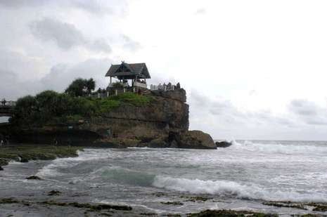 Tanah Lot Pindah ke Gunungkidul