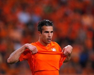 Van Persie Cedera, Namun Tak Serius