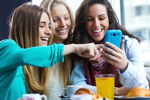 Psikolog Ungkap 4 Alasan Pamer Foto Makanan di Instagram