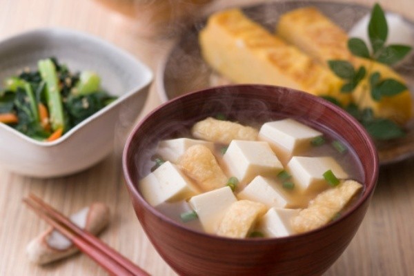 Jika Sering Sakit Perut dan Sembelit, Seringlah Konsumsi Pisang dan Yoghurt