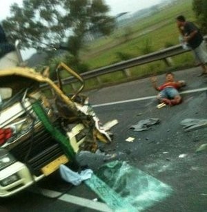 Truk Kecelakaan di Tol Cikampek, Satu Orang Luka Parah
