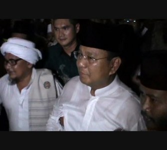 Prabowo Kunjungi Ponpes di Jember