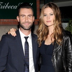 Adam Levine dan Behati Prinsloo Menikah 19 Juli 2014!