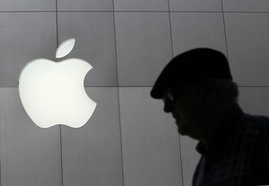 Terlibat Mata-mata, Google & Apple Harus Dihukum