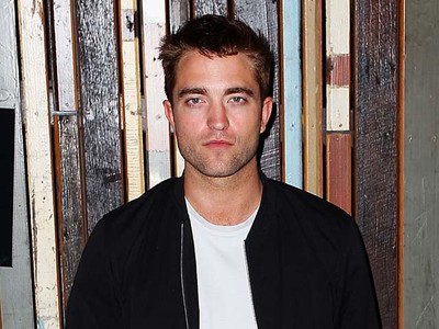 Robert Pattinson Cool di Sesi Foto The Rover