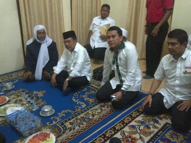 Sowan ke Ponpes, JK Temui Kyai di Riau