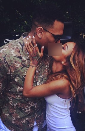 Keluar dari Penjara, Chris Brown dan Kekasih Pamer Foto Intim di Instagram