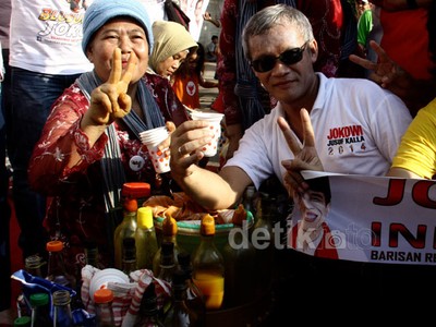 Paguyuban Mbak Jamu Gendong Dukung Jokowi-JK