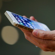 Apple Mau Hilangkan Colokan Headphone di iPhone?