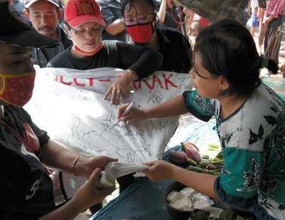Tolak Penutupan Dolly dan Jarak, Aksi Ancam Golput Pilpres Digelar