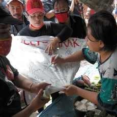 Tolak Penutupan Dolly dan Jarak, Aksi Ancam Golput Pilpres Digelar