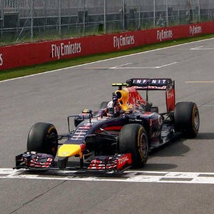 Lewati Rosberg di Lap-lap Terakhir, Ricciardo Juara di Kanada