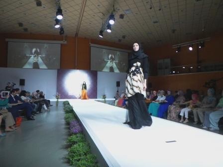 Busana Karya Toto Supangat Warnai Muslim Fashion Festival  di Moskow