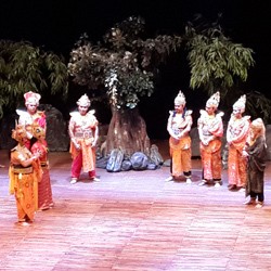 Lucunya Koalisi Bankir dan Pemred dalam Pentas Ketoprak Usil