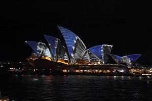 Gebyar Pesta Cahaya di Sydney yang Bikin Turis Terpana