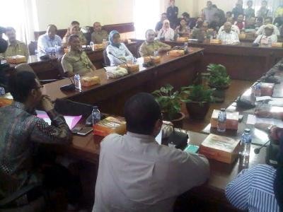 Hearing Bahas Penutupan Dolly Deadlock