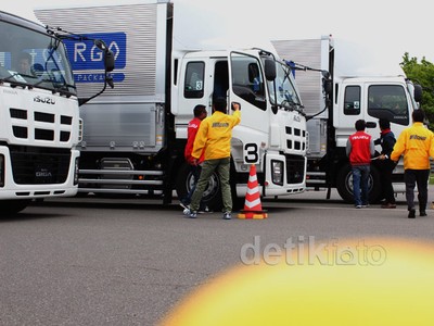 Sensasi Berkendara Truk Isuzu Giga