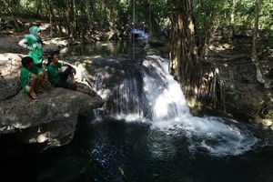 Uji Petualangan Extreme Caldera, Terdampar & Makan Ular