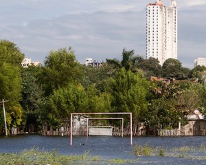 Banjir Landa Brasil Dua Hari Menuju Piala Dunia