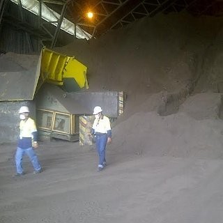 Dilarang Ekspor, Ini Tumpukan Tambang Emas dan Tembaga di Gudang Newmont