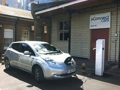 London Punya Taksi Mobil Listrik